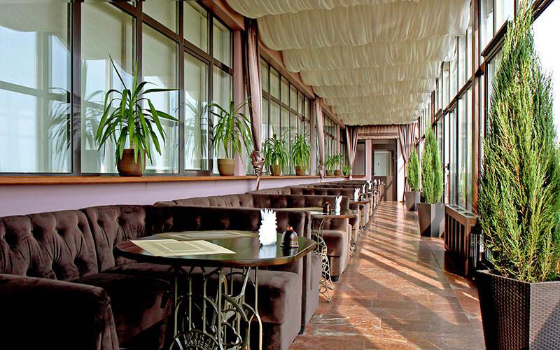 Premier Hotel Dnister Lviv Exterior foto