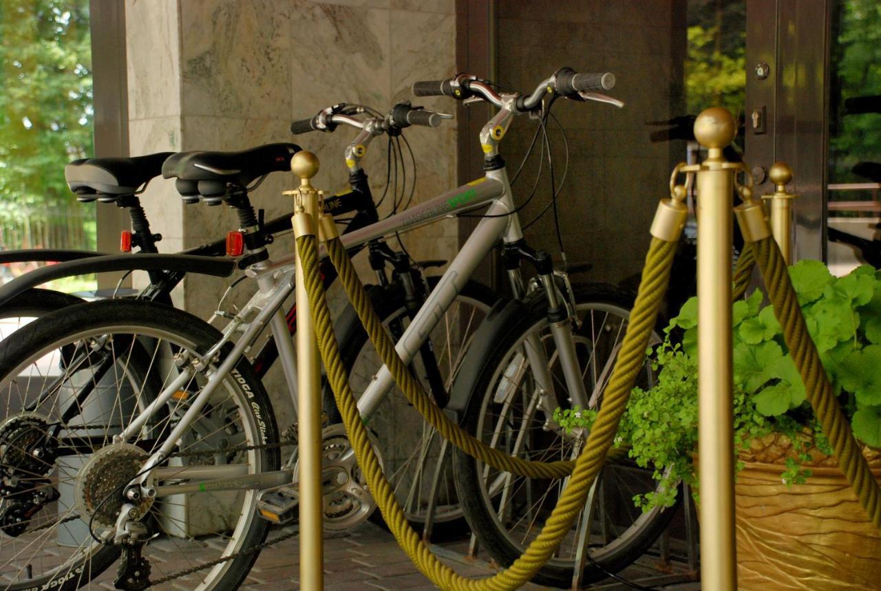 Premier Hotel Dnister Lviv Exterior foto